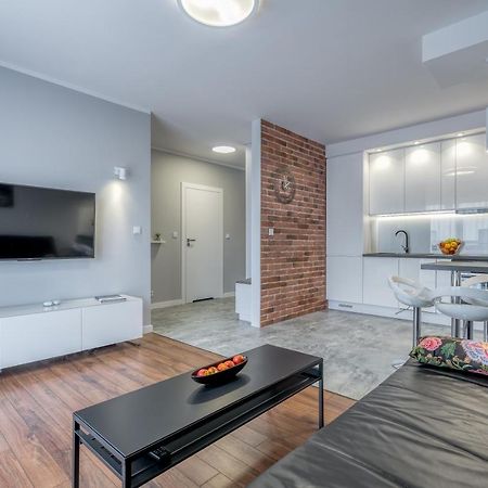 Flow Apartments Torun Bagian luar foto