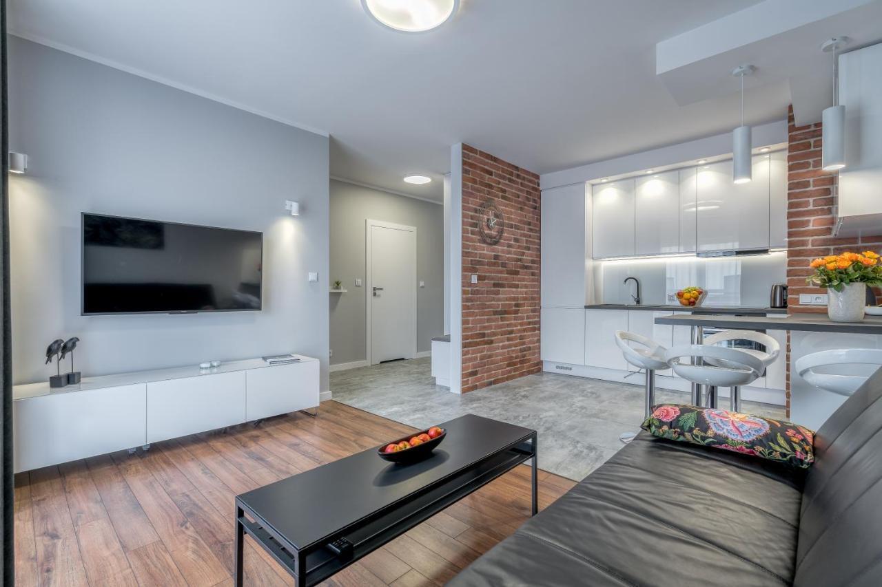 Flow Apartments Torun Bagian luar foto
