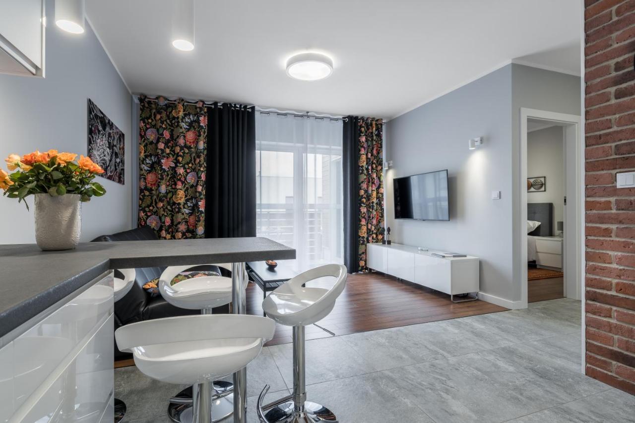 Flow Apartments Torun Bagian luar foto
