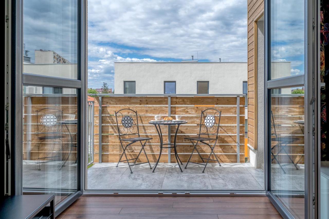 Flow Apartments Torun Bagian luar foto