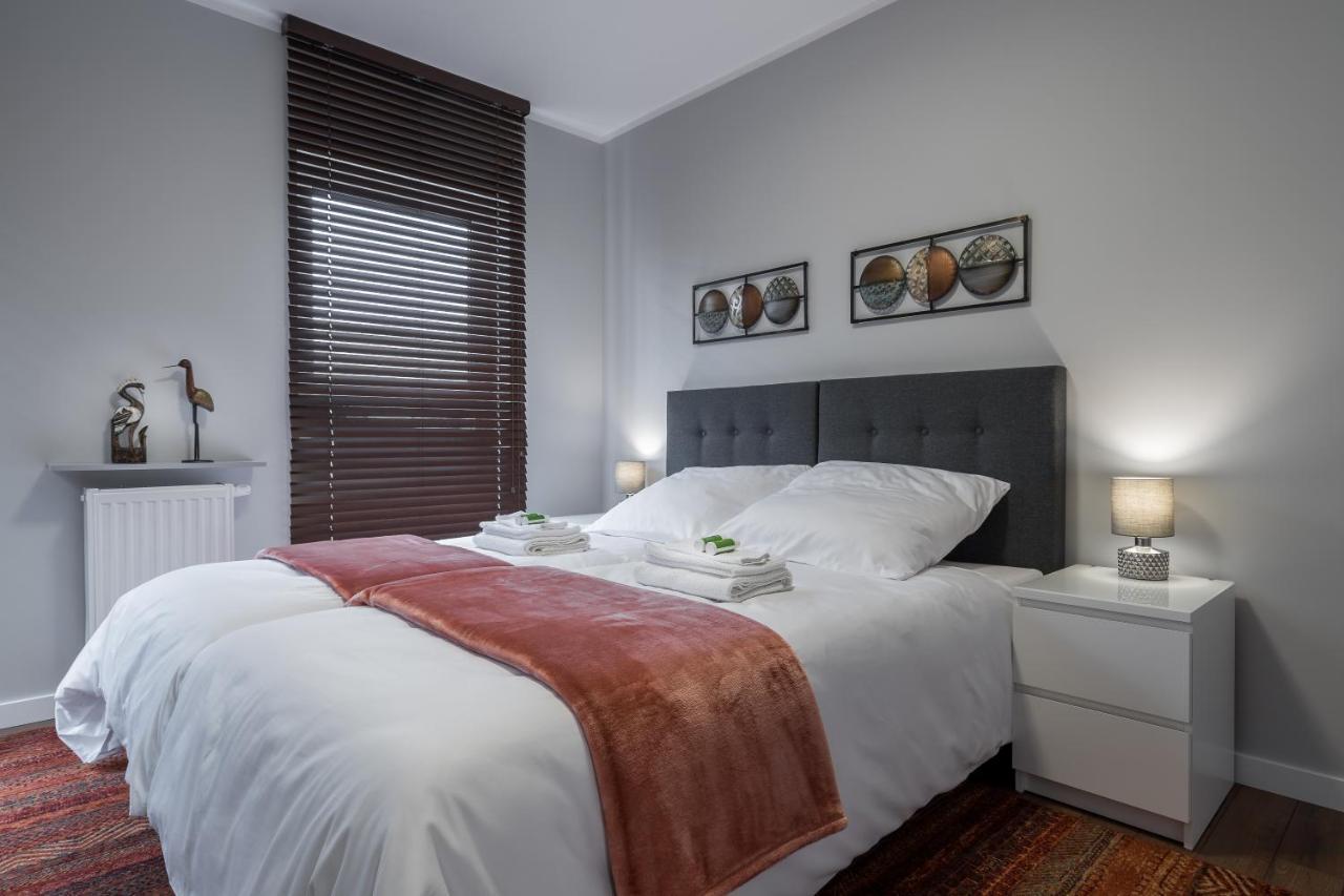Flow Apartments Torun Bagian luar foto